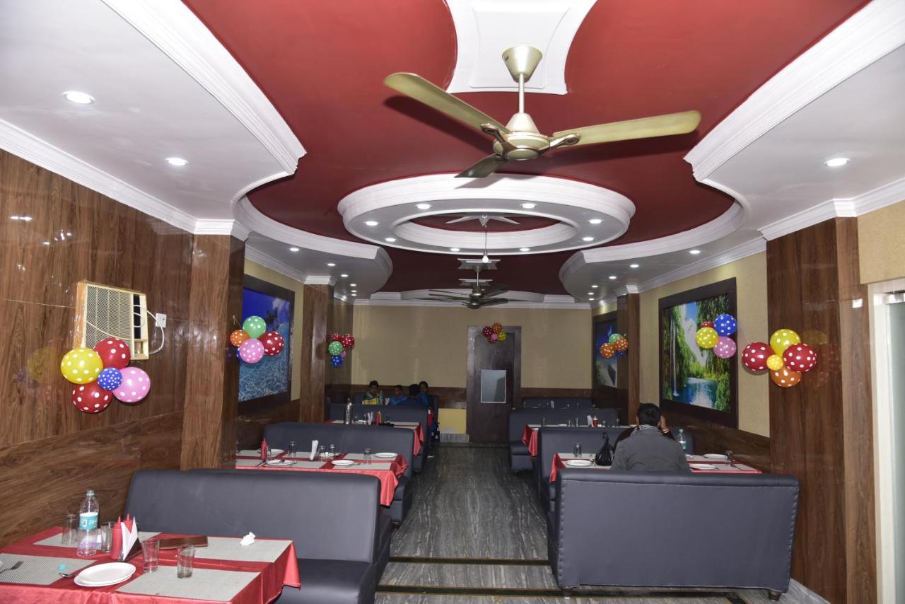 Hotel Royal Surya Gaya Exterior foto